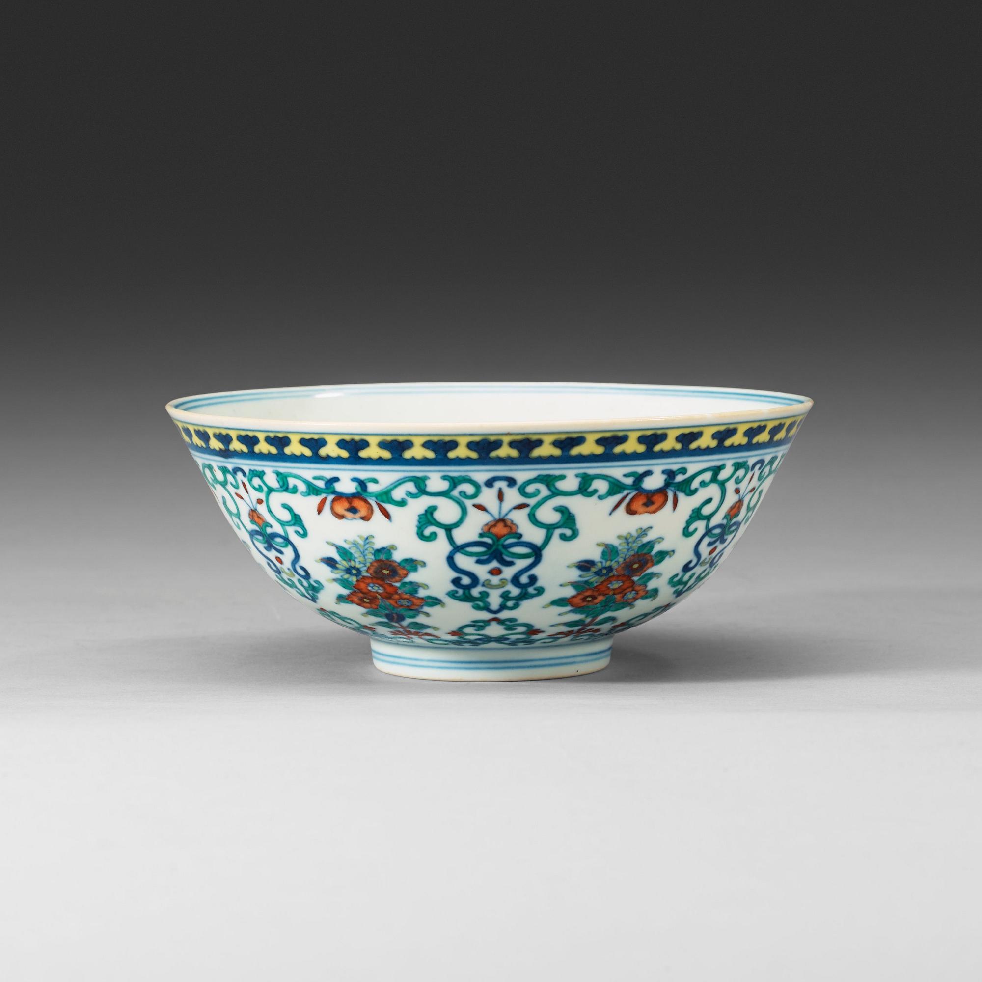 A doucai bowl, late Qing dynasty (1644-1912) with Daoguang charactere mark.