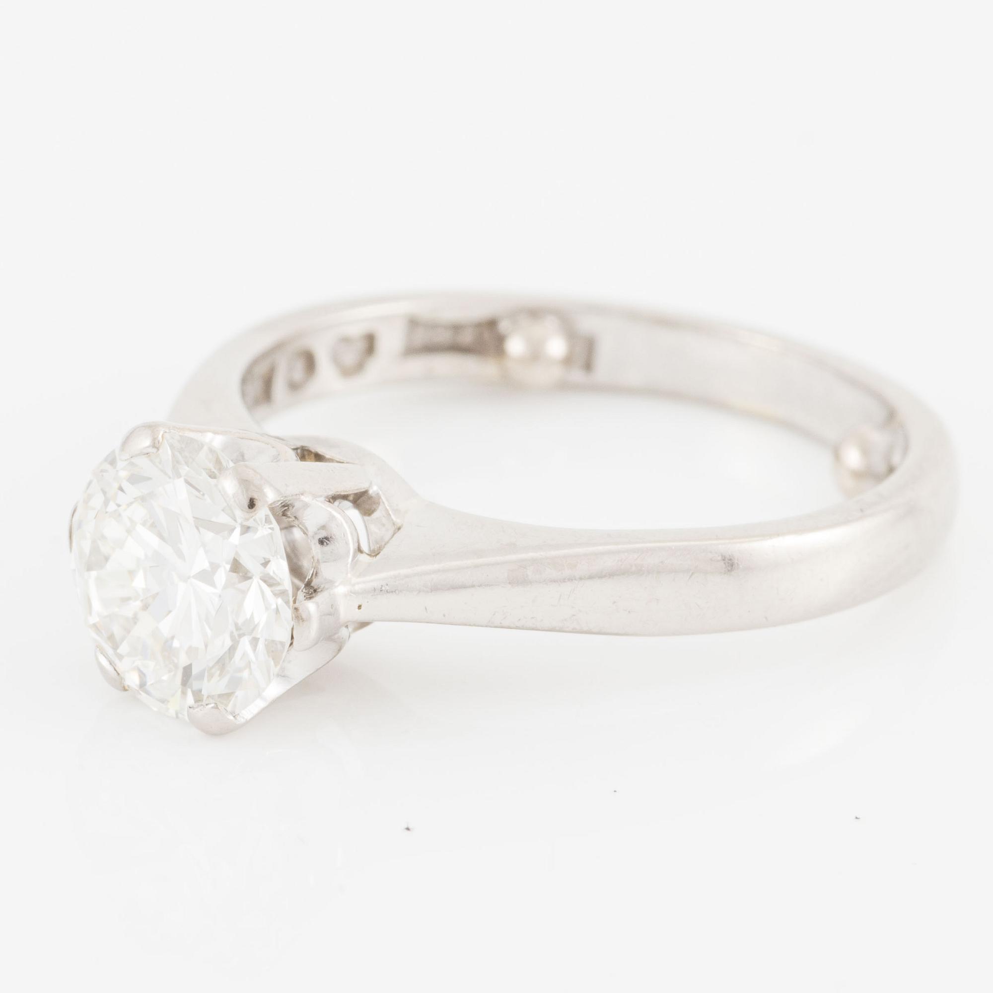 Ring, enstensring, 18K vitguld med briljantslipad diamant.