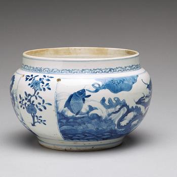 A blue and white censer/pot, Qing dynasty, Kangxi (1662-1722).