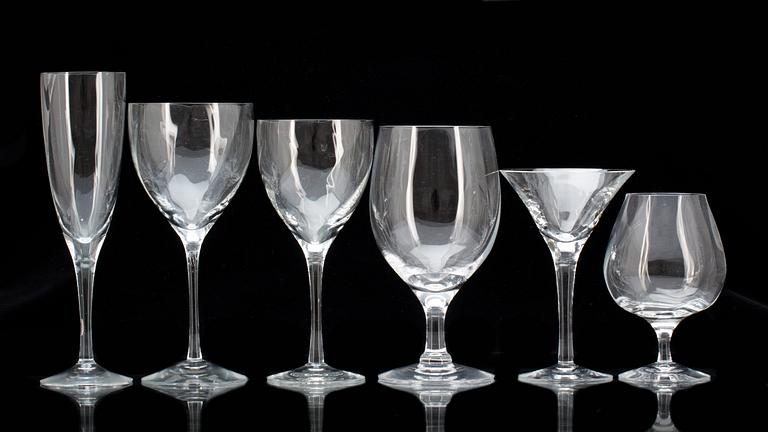 GLASSERVIS, 65 delar, "Chateau", Bertil Vallien, Kosta Boda.