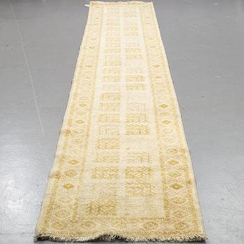 A RUNNER, "Dehbaf", Afghanistan, ca 513 x 83 cm.