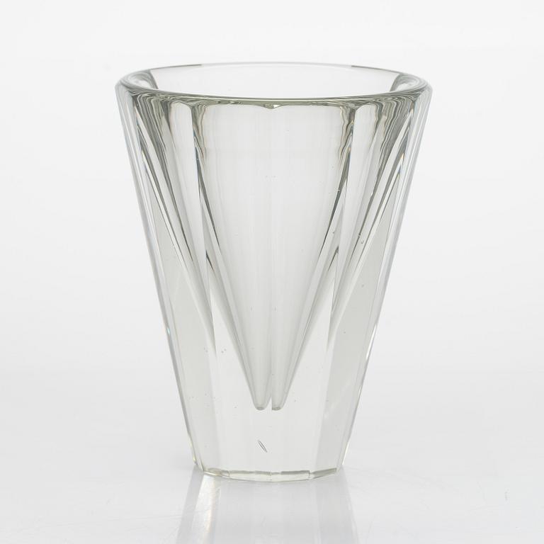 Tapio Wirkkala, a vase 3554, signed Tapio Wirkkala Iittala.