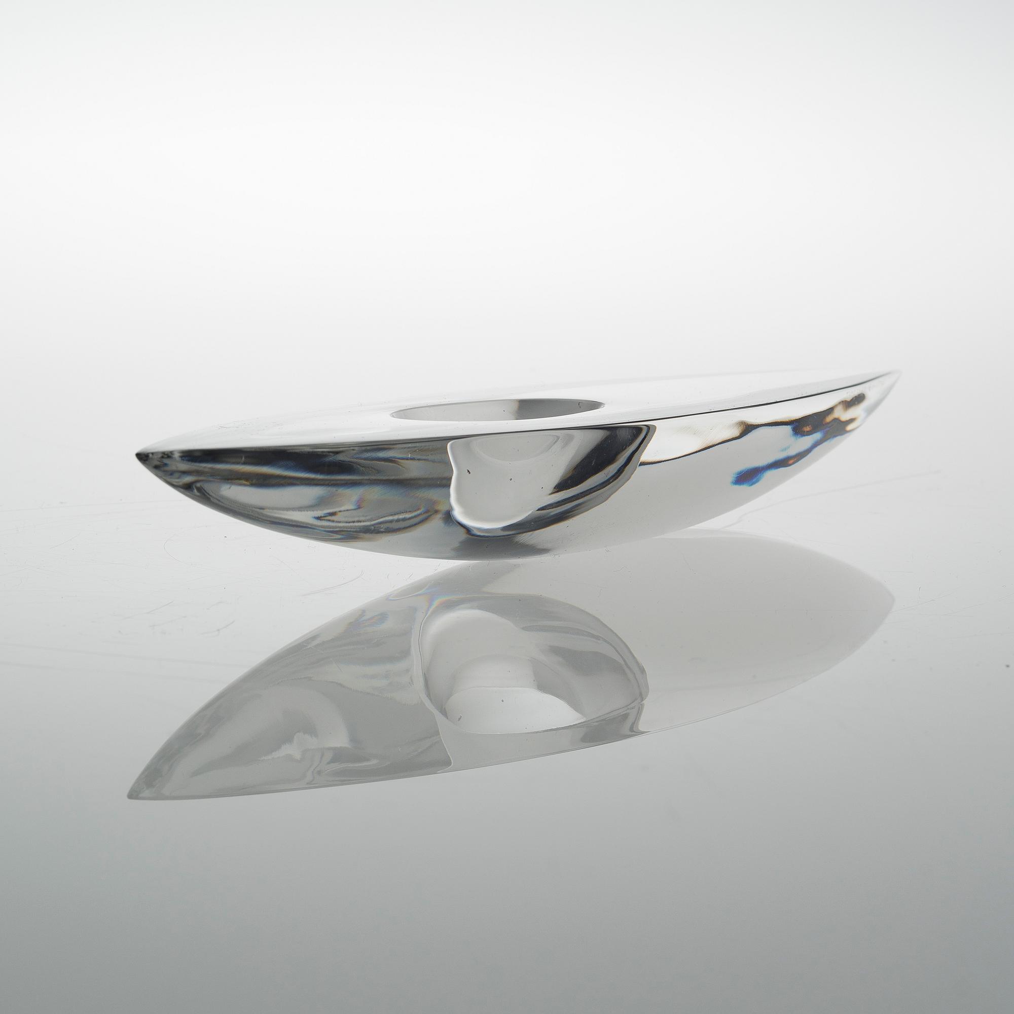 TIMO SARPANEVA, GLASSKULPTUR. Kajak. Sign. Timo Sarpaneva, Iittala.