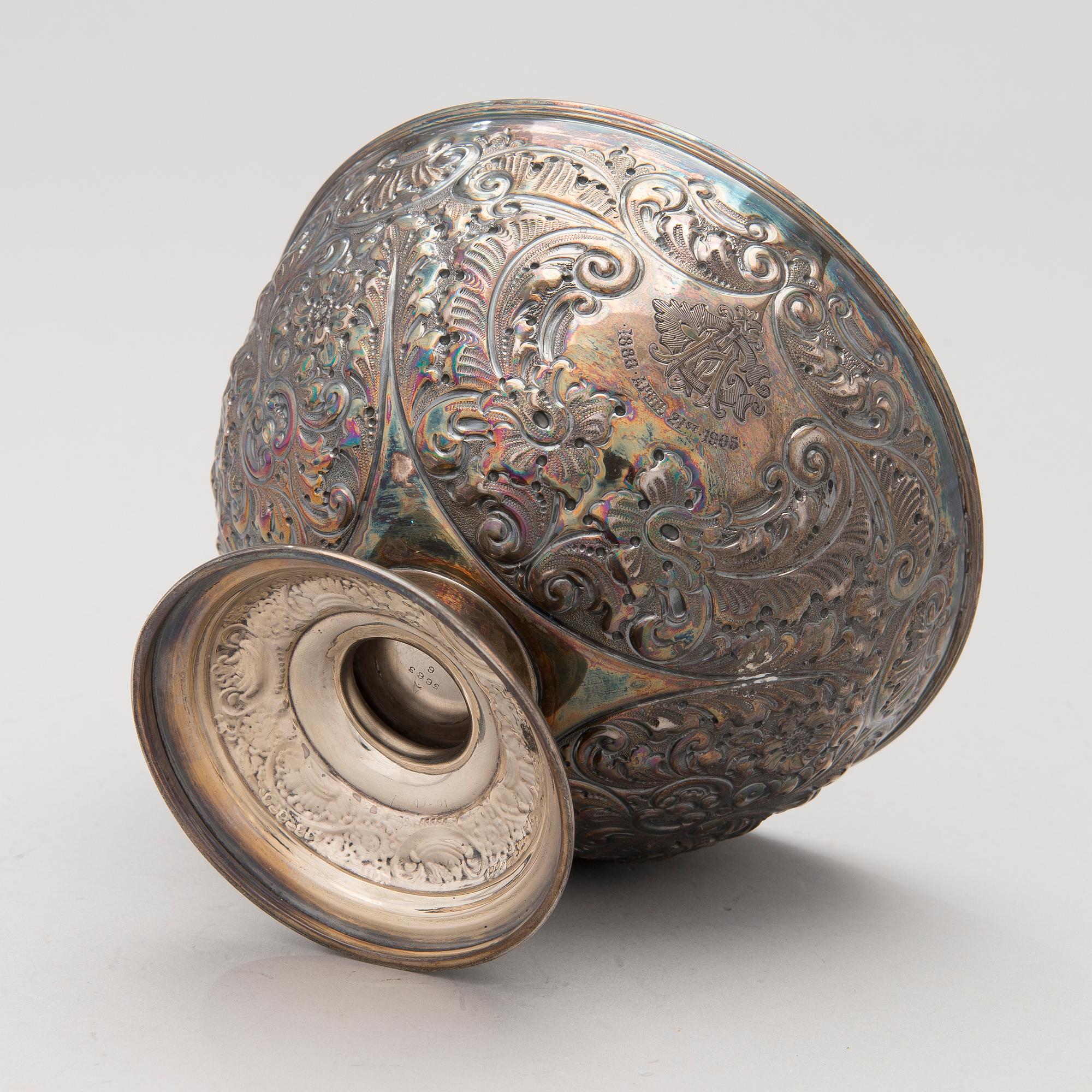 SKÅL PÅ FOT, silver, James Dixon & Sons, Sheffield 1904.