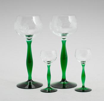 VITVINSGLAS, 12 st samt LIKÖRGLAS, 12 st, 1900-talets mitt.