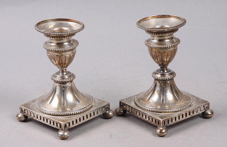 LJUSSTAKAR, ett par, silver, gustaviansk stil. GAB 1907.
