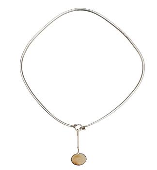 766. A Torun Bülow Hübe sterling necklace with a pendant, Georg Jensen, Copenhagen 1945-77.