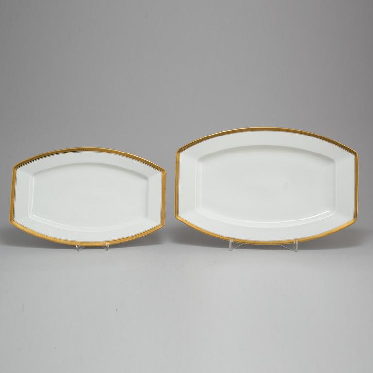 A Rosenthal white and gold art deco porcelain dinner service, 106 parts.