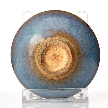 A Jun glazed bowl, Ming dynasty (1368-1644).