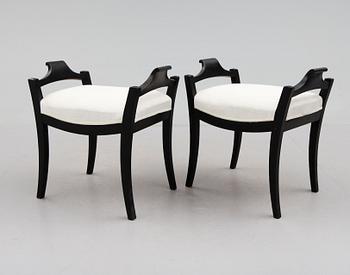 TABURETTER, 1 par, Karl Johan, 1800-talets mitt.
