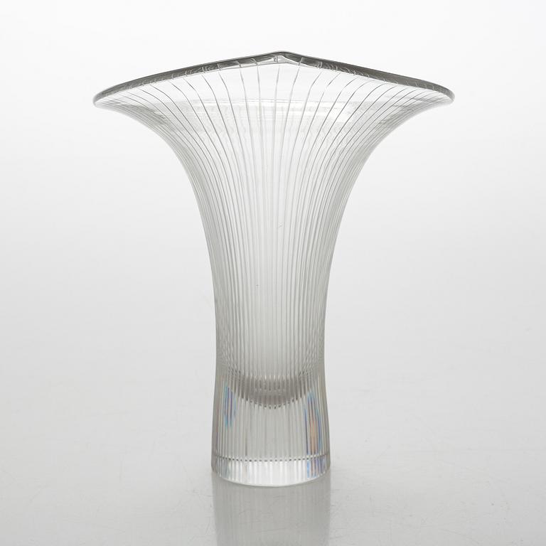 Tapio Wirkkala, a 'Chanterelle' vase, signed Tapio Wirkkala, Iittala -55.