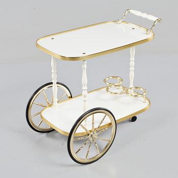 SERVERINGSVAGN, 1900-talets andra hälft.