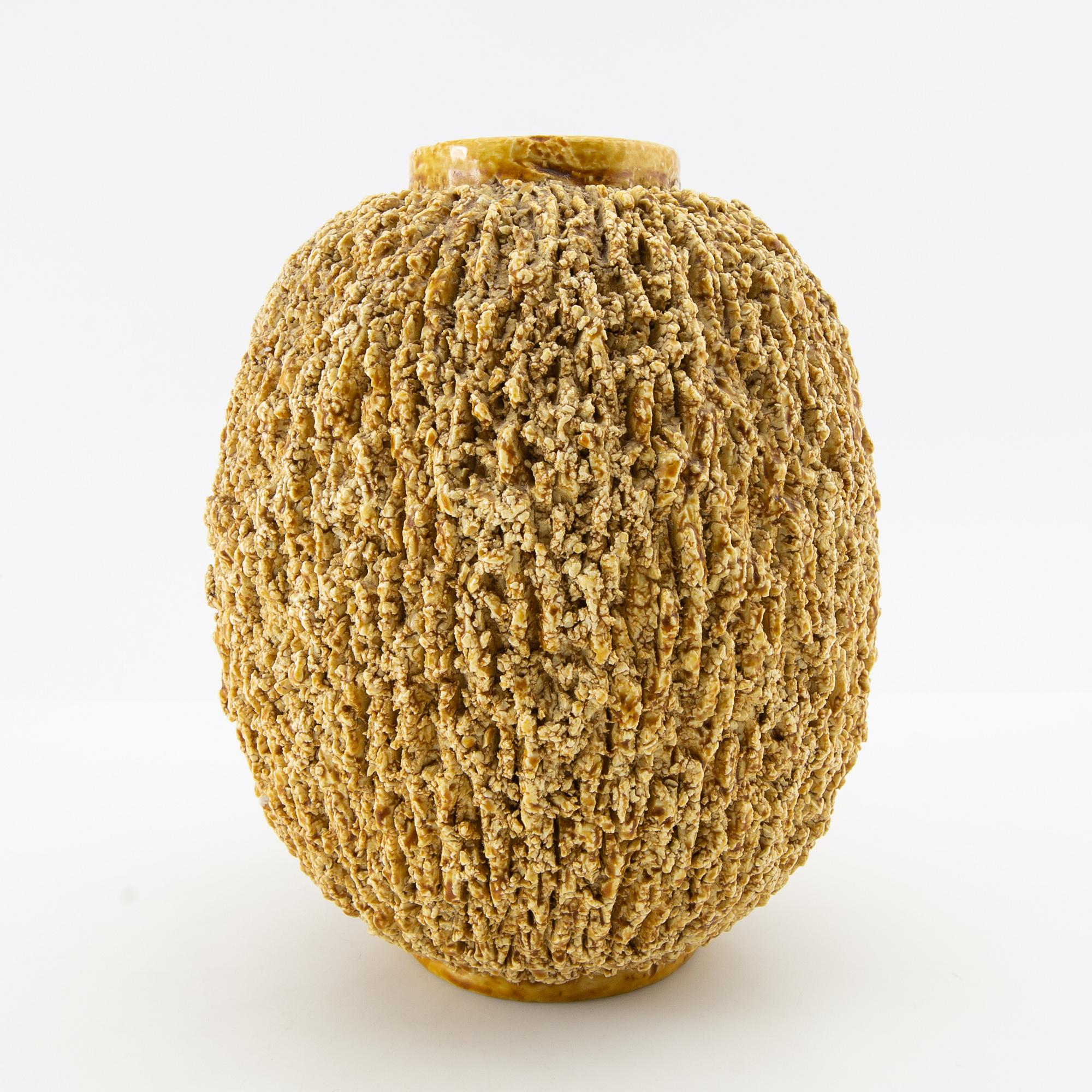 Gunnar Nylund, "Igelkottvas", stengods.