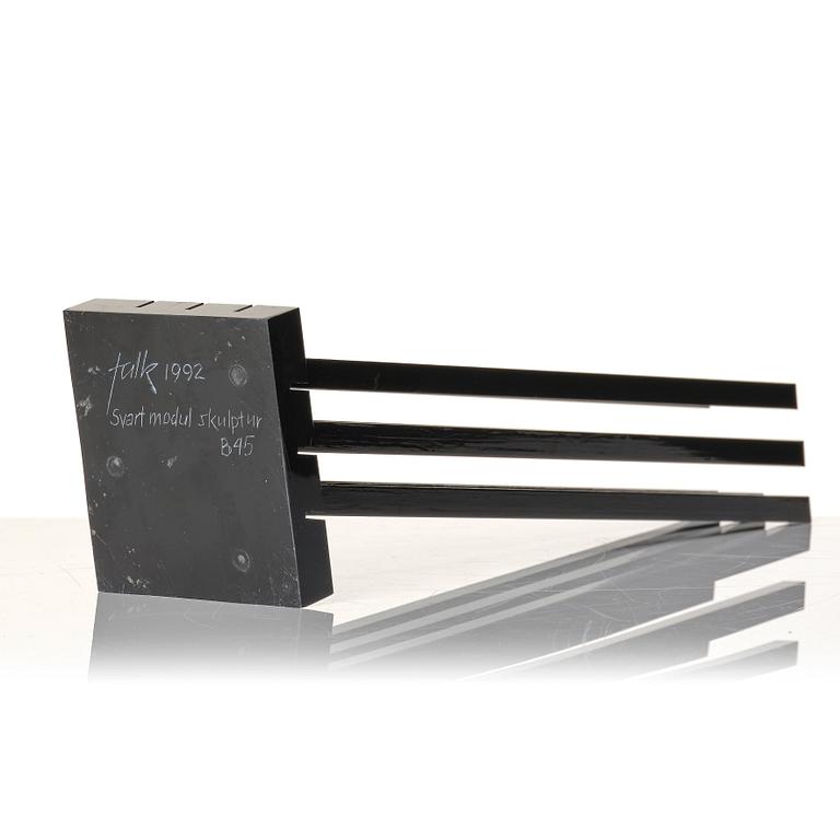 Lars-Erik Falk, "Svart modulskulptur B45".