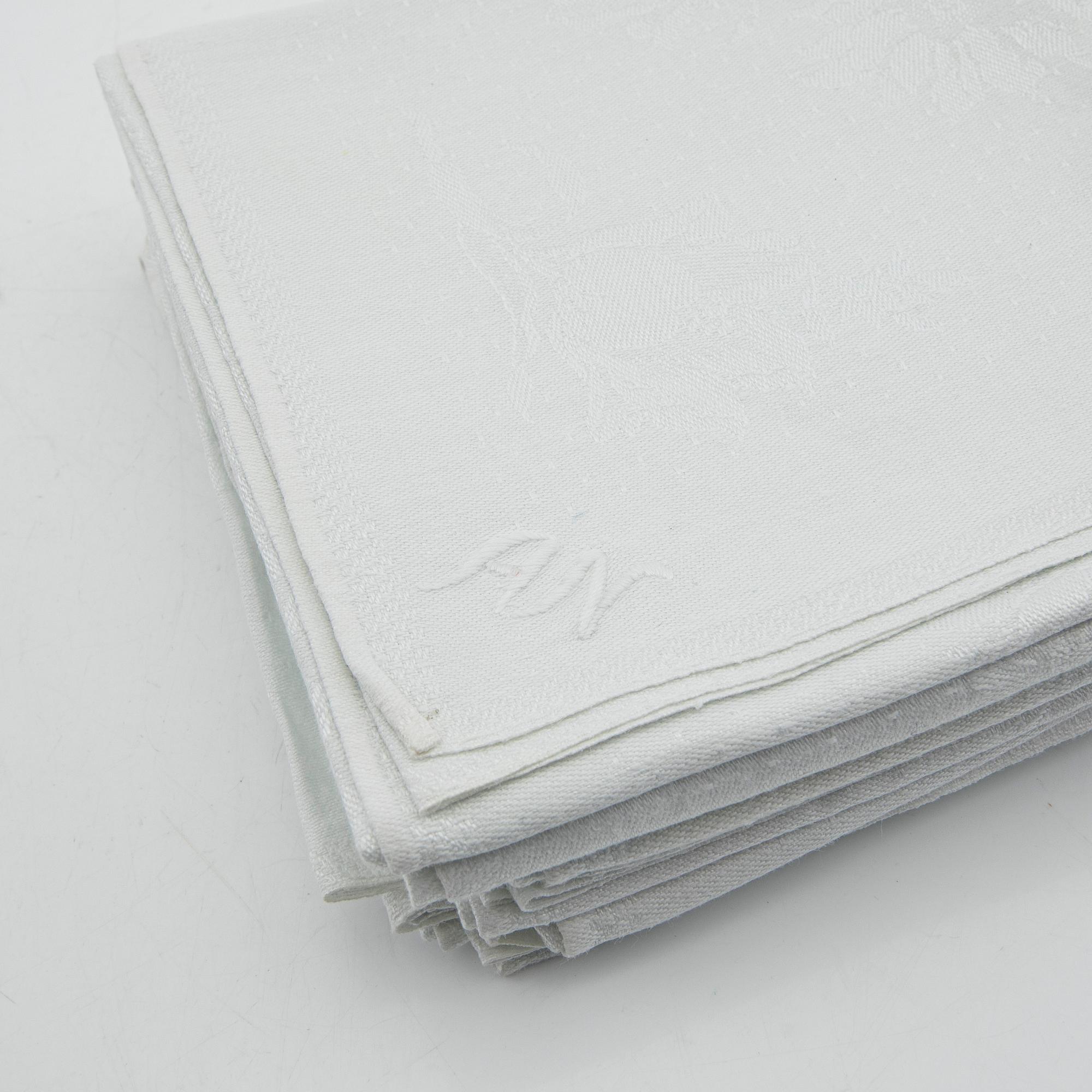Napkins a total of 73 pcs damask various patterns first half of the 20th century.