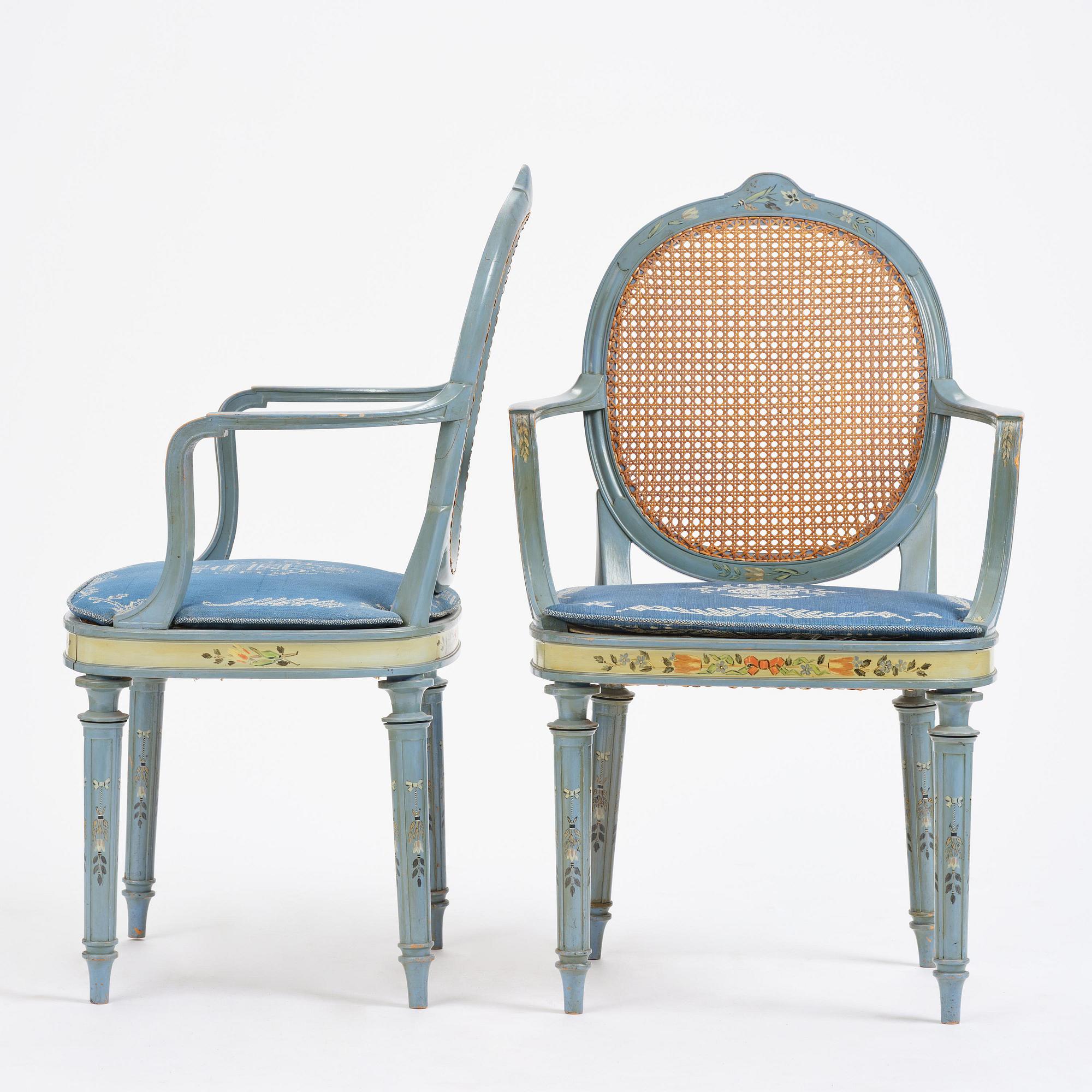 Carl Malmsten, a pair of Swedish Grace chairs, cabinetmaker Albin Johansson, Stockholm, for Villa Kvikkjokk, 1927.