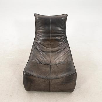 Gerard van den Berg, armchair "The Rock" Montis.