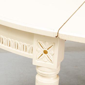 A Gustavian style dining table, second half of the 20th century. 3 leaves included.