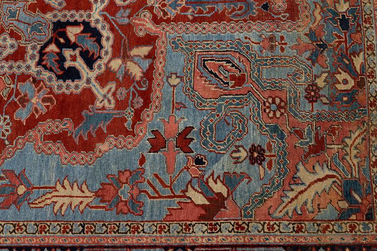 A carpet, semi-antique Heriz, ca 376-373,5 x 267 cm.