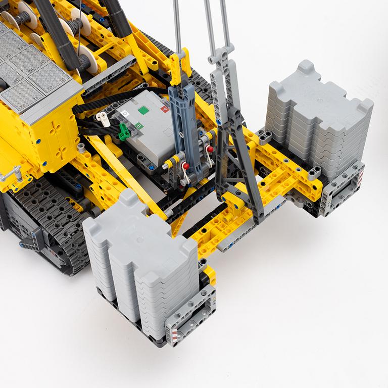 Lego, 4 byggda modeller.