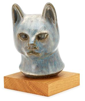 334. A Gunnar Nylund stoneware figure of a cat's head, Rörstrand.