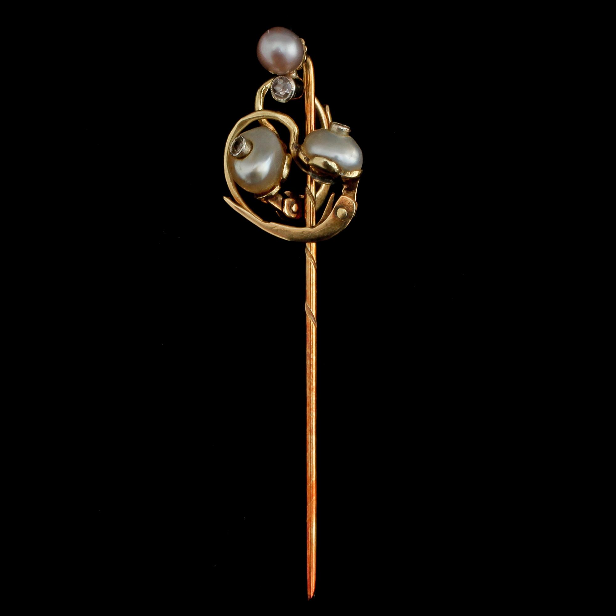 SMYCKESET, 3 delar, 14k guld med små fasettslipade diamanter, orientaliska pärlor samt onyx, 1800/1900-tal. Vikt 21 g.
