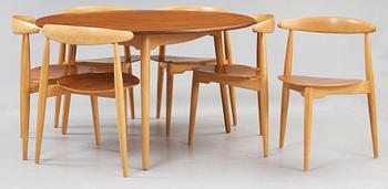 HANS J WEGNER, matgrupp, 6 st "Hjertestolen" och bord, Fritz Hansen, Danmark ca 1963.