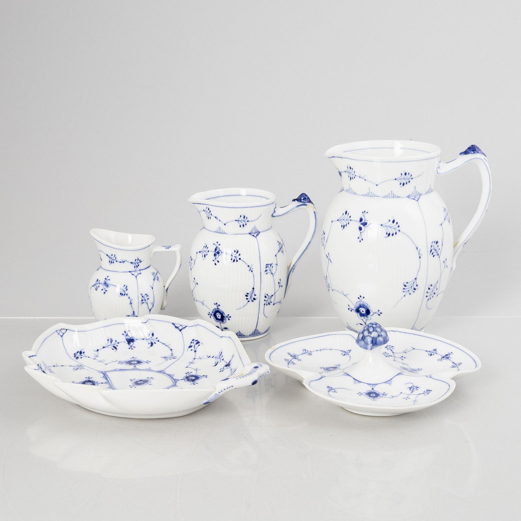 Service pieces, 5 pcs, porcelain, "Blue Fluted", Royal Copenhagen, Denmark.