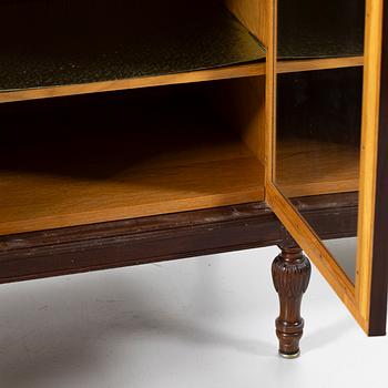 Cabinet, first half of the 20th century.