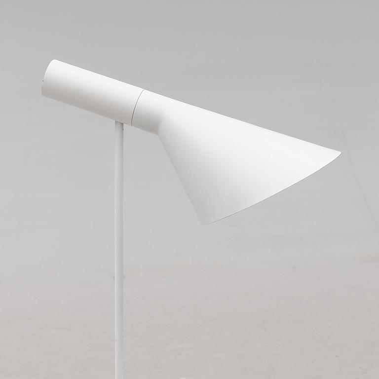 BORDSLAMPA, "AJ", Arne Jacobsen, Louis Poulsen, 1900-talets senare del.