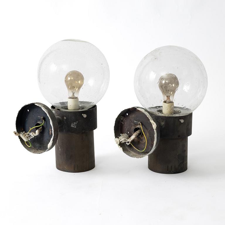 Anders Pehrson, Wall lights/façade lighting, a pair, “King”, Ateljé Lyktan, 1973.