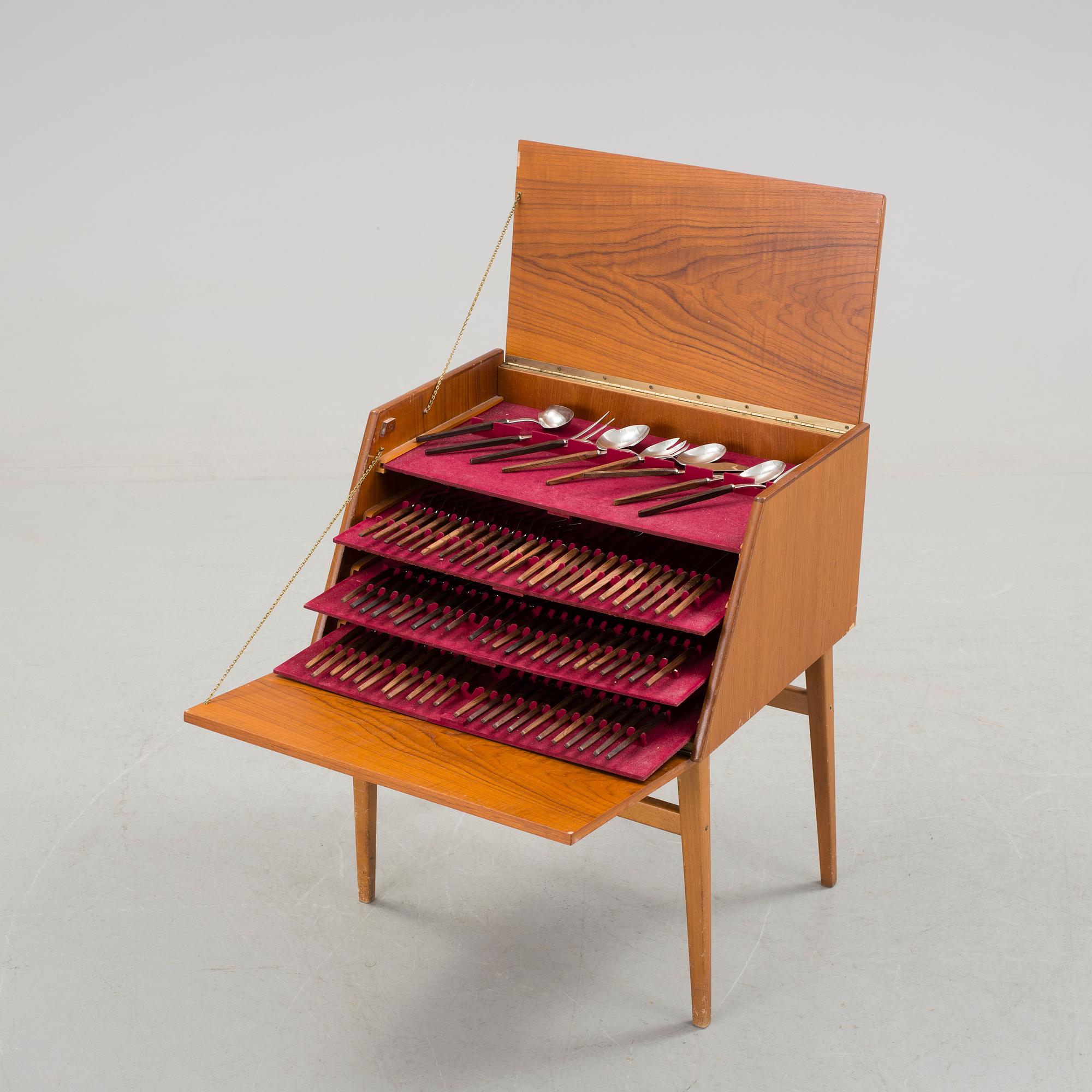 A 123 piece "Stjärn" cutlery set from Asni, Denmark, mid 20th Century.