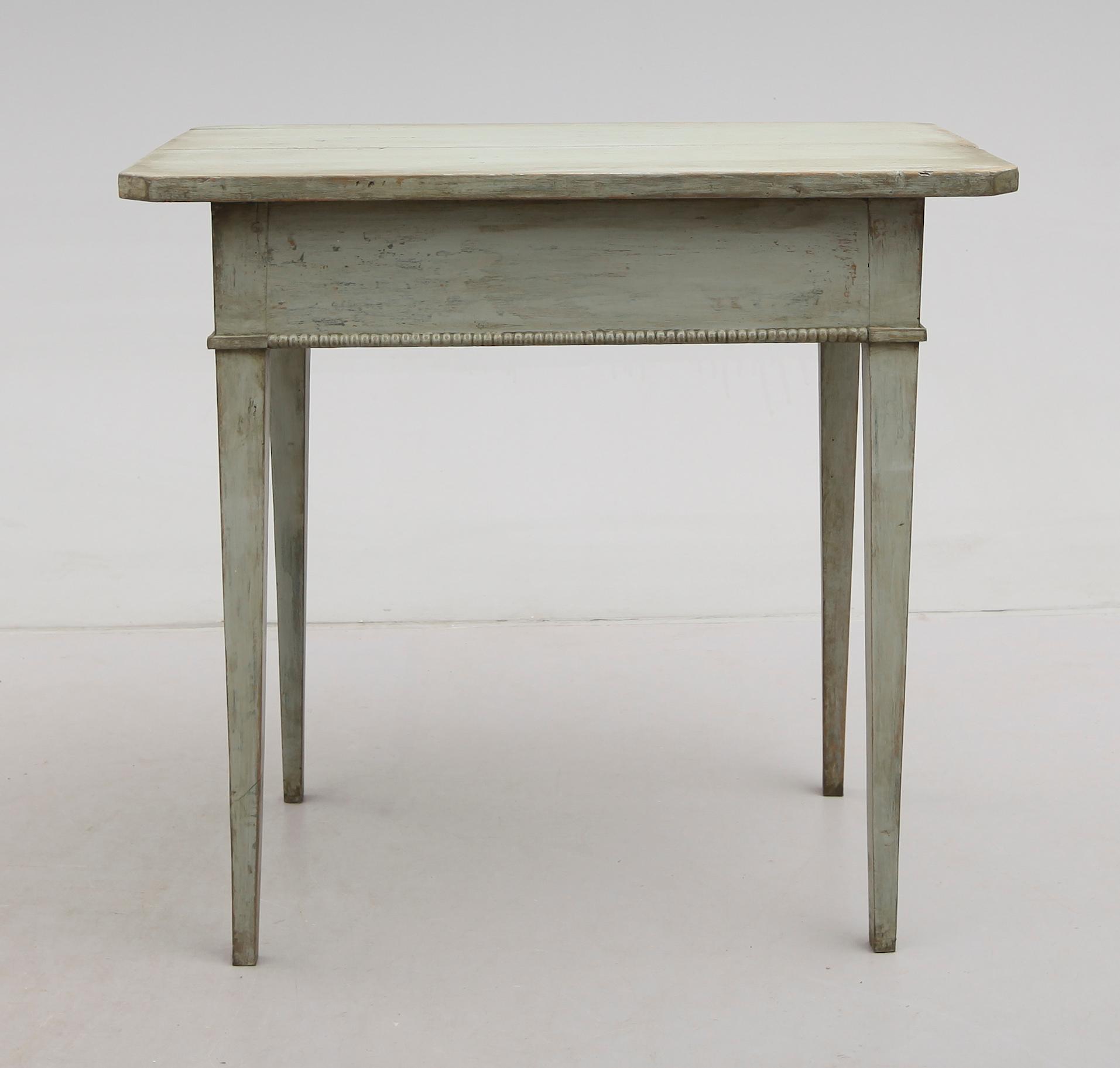 BORD, gustaviansk stil, 1900-talets andra hälft.