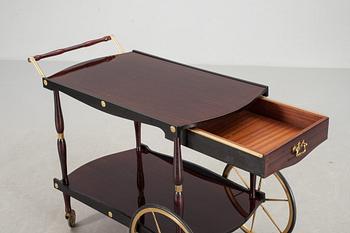 SERVERINGSVAGN, 1900-talets mitt.