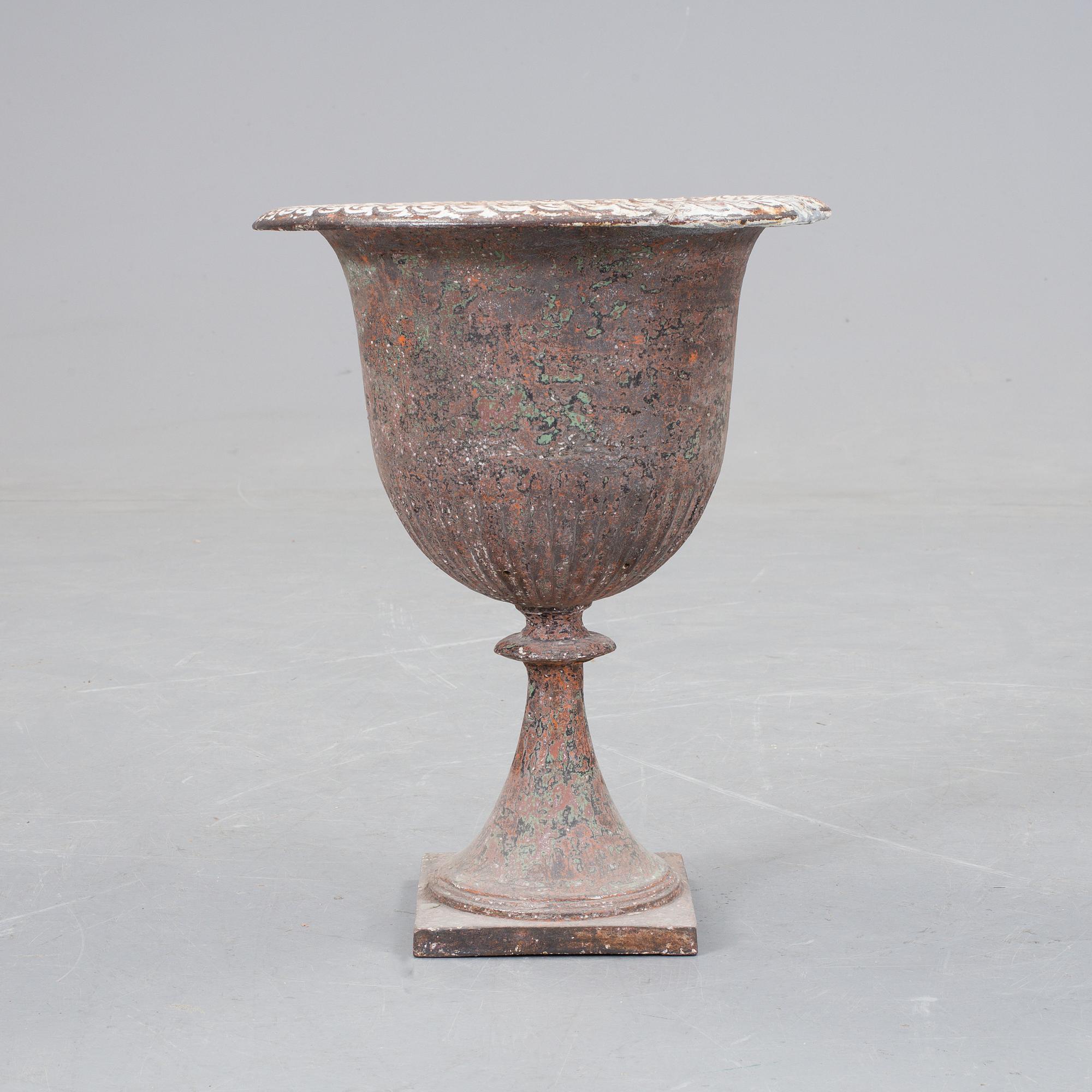 TRÄDGÅRDSURNA, gjutjärn, 1800/1900-tal.