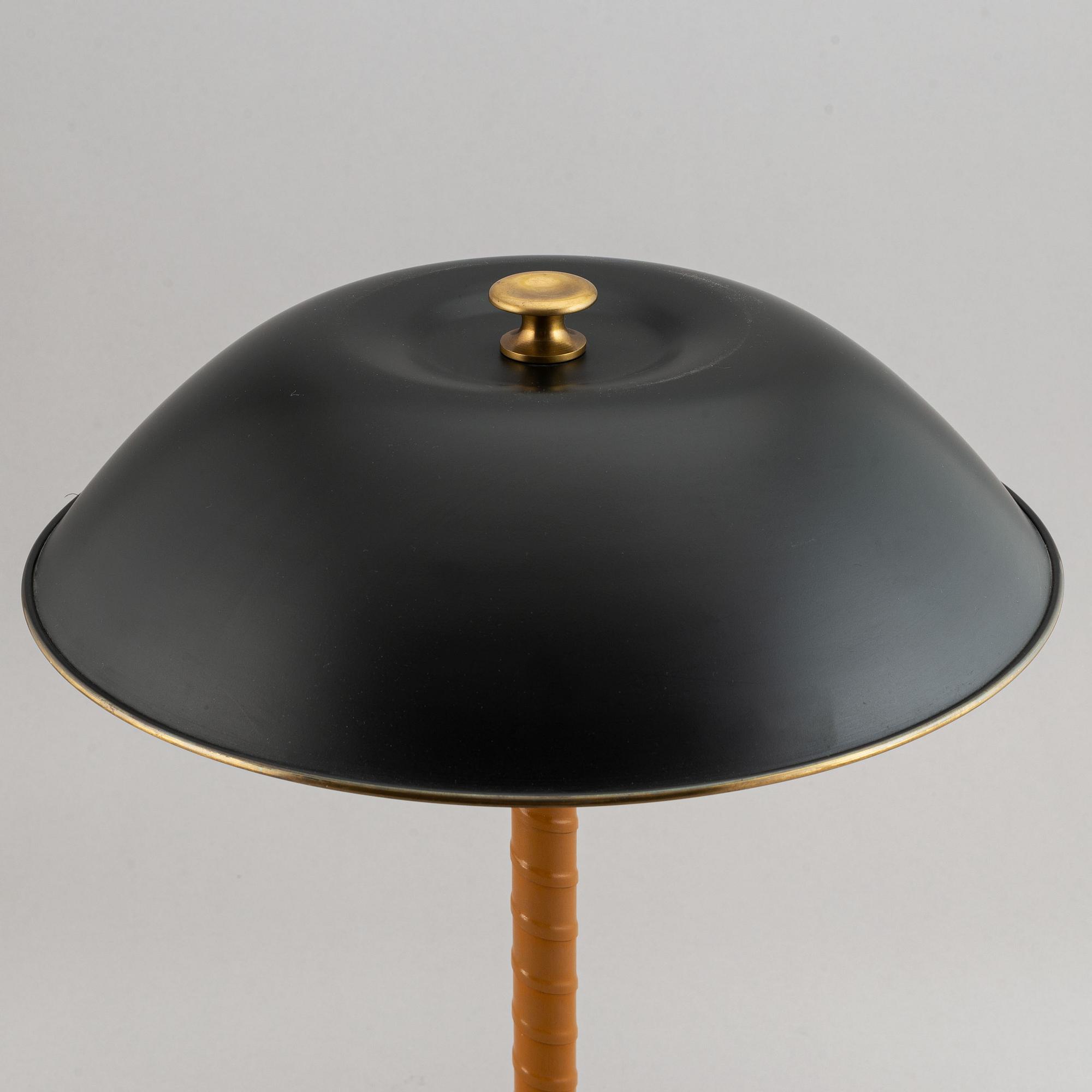 A 1940´s table lamp from Böhlmarks.
