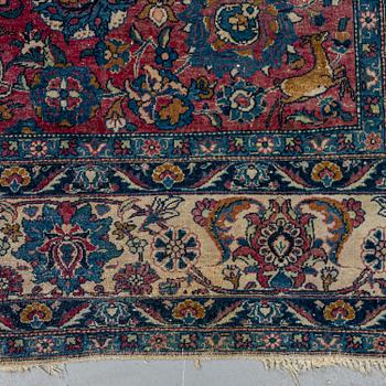 A CARPET, semi-antique Esfahan/Tehran, probably, ca 317,5 x 203,5 - 205 cm.