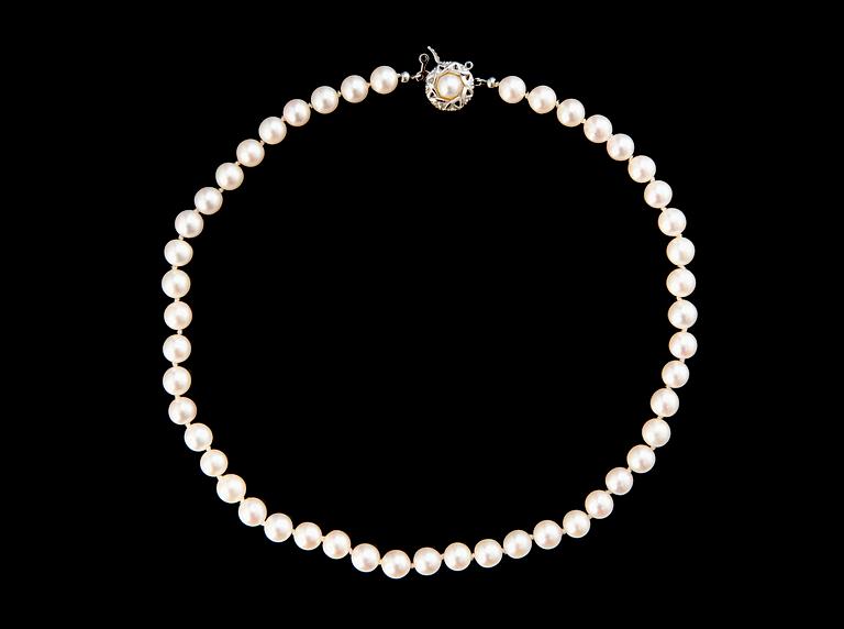 PÄRLCOLLIER.