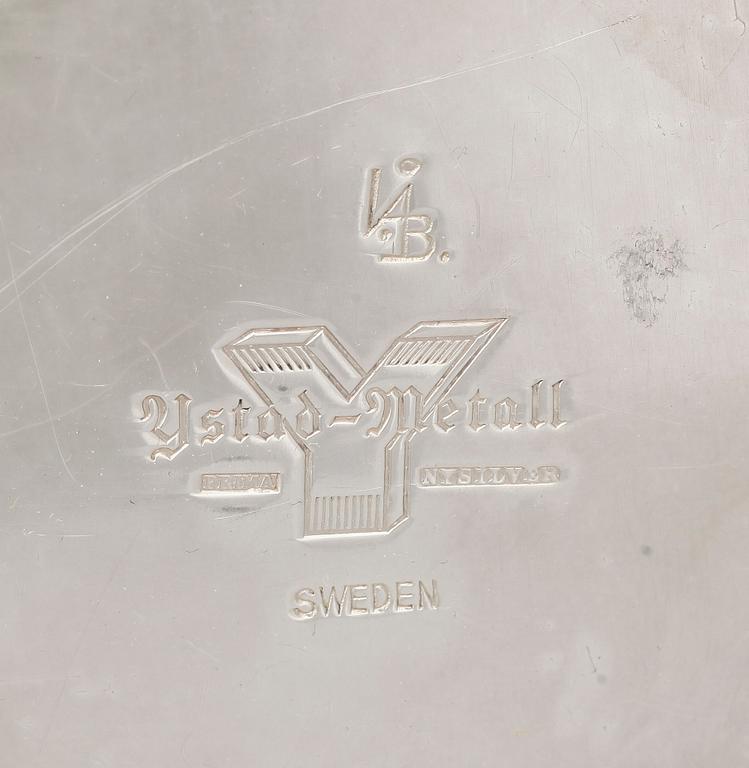 VASER / LJUSSTAKAR, ett par, nysilver, Ivar Ålenius-Björk, Ystad metall.