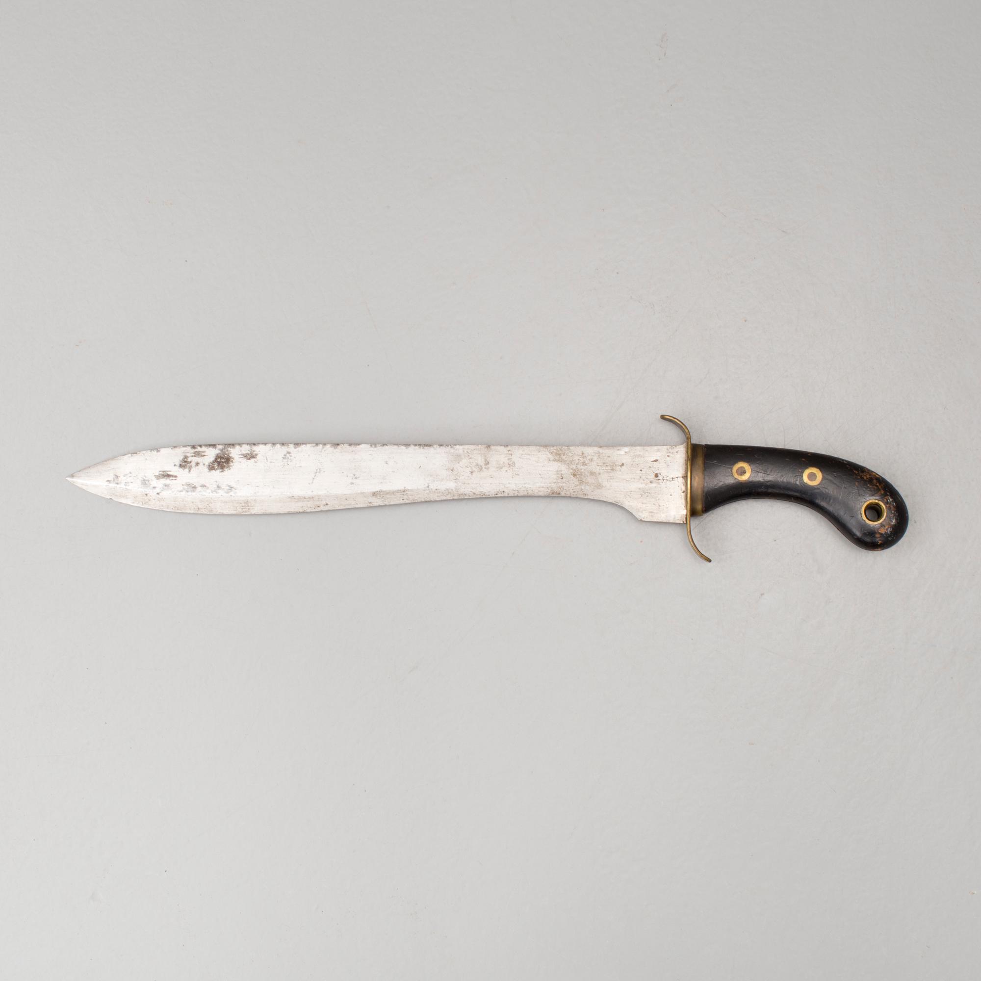 HUGGARE samt FASKINKNIV, m/1848 respektive 1800-talets andra hälft.