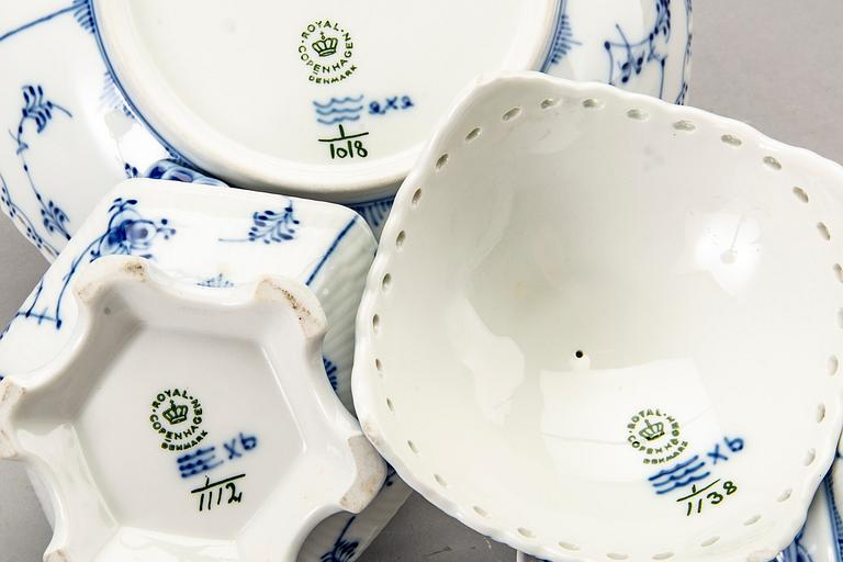 SERVIS 29 dlr muselmalet helblonde Royal Copenhagen Danmark 1900-tal porslin.