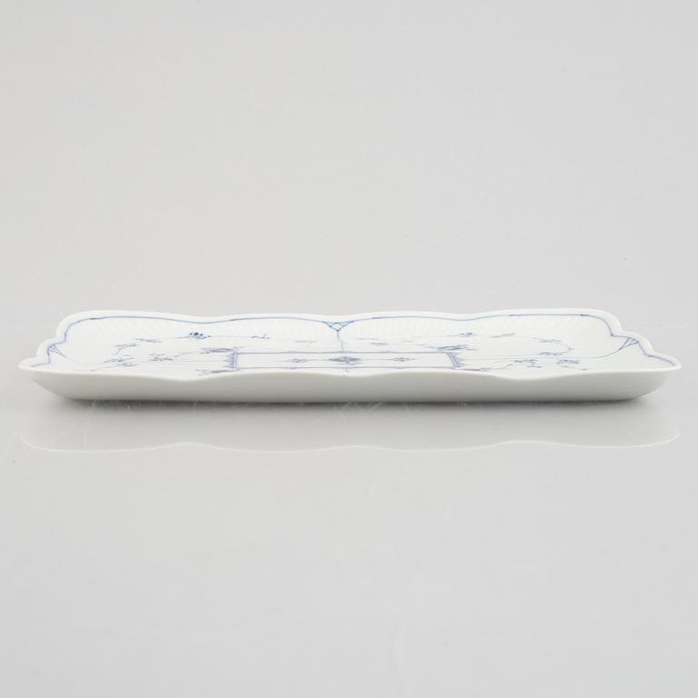 A 'Blue Fluted Plain' / 'Musselmalet rifflet' porcelain tray, Royal Copenhagen, model 367, 1898-1923.