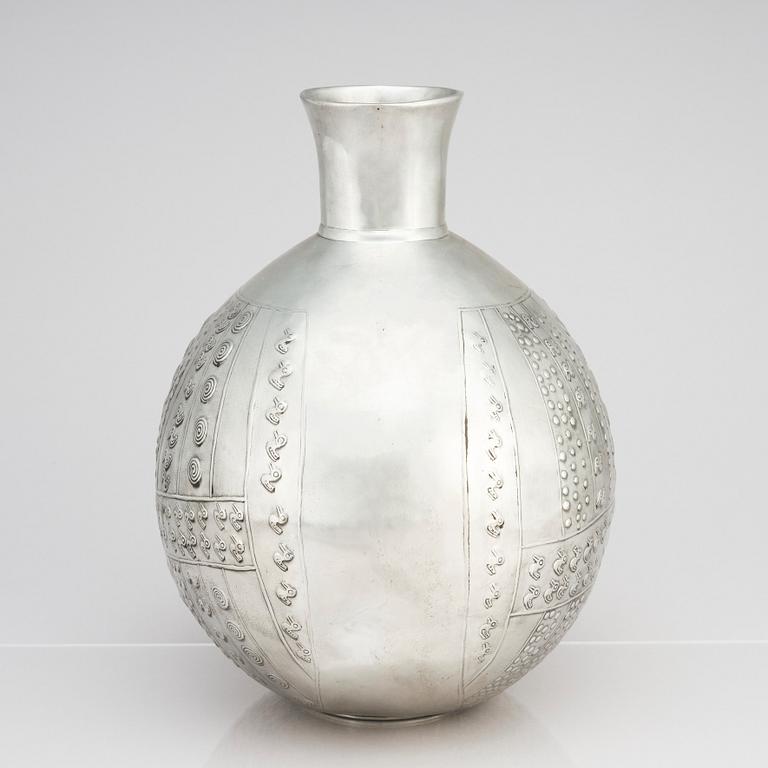 Estrid Ericson, "The Peruvian urn", Svenskt Tenn, Stockholm, possibly 1986.