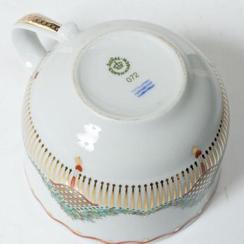 Royal Copenhagen, a porcelain dinner service, "Christmas Joy" (68 pieces).