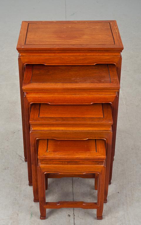 SATSBORD, 4 delar, Kina, för Dux AB.