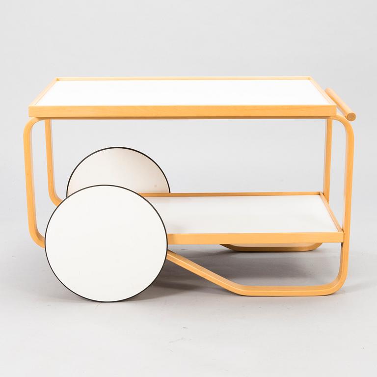 ALVAR AALTO, A late 20th-century tea trolley 901, for Artek.