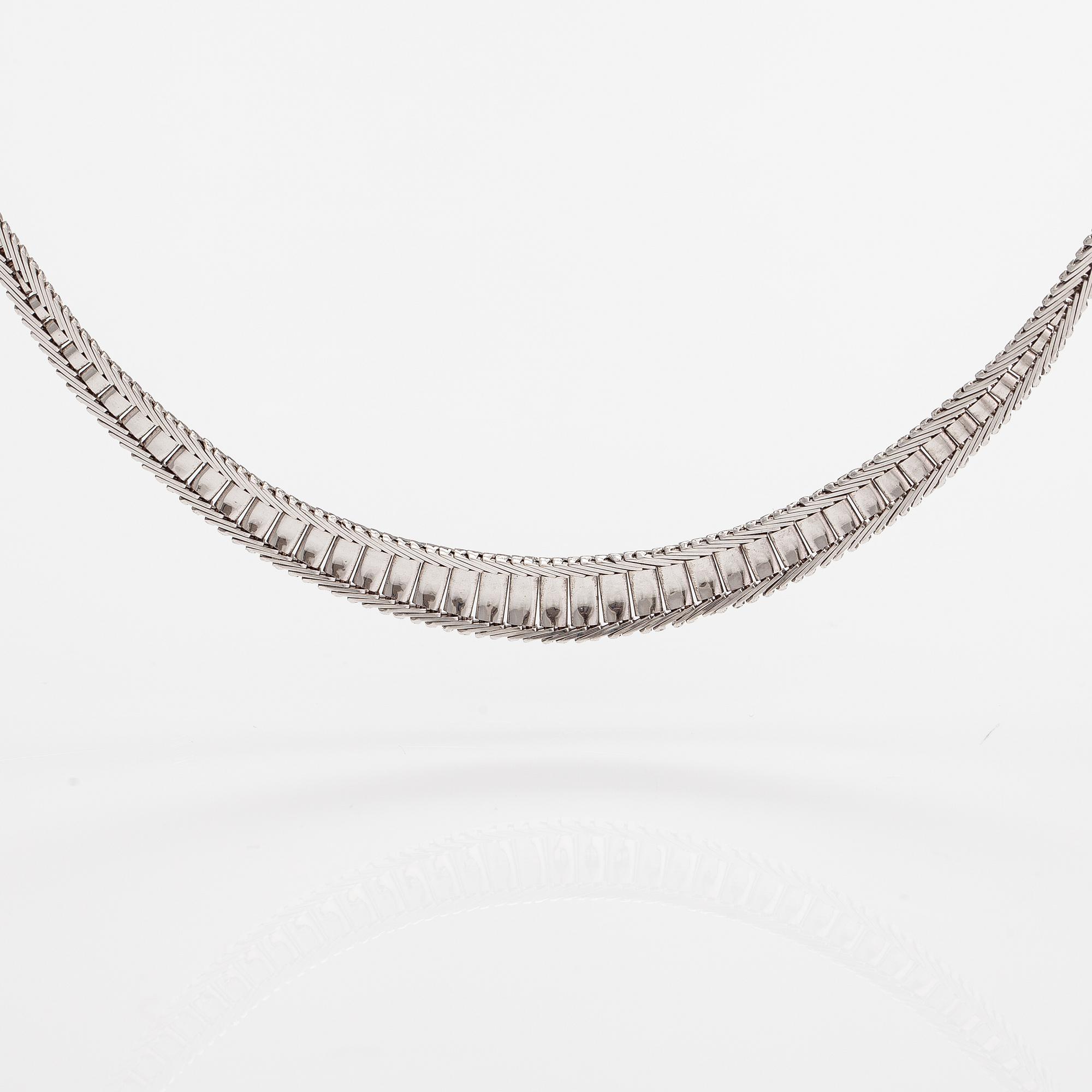 A 14K white gold necklace. Finnish import marks 1979.
