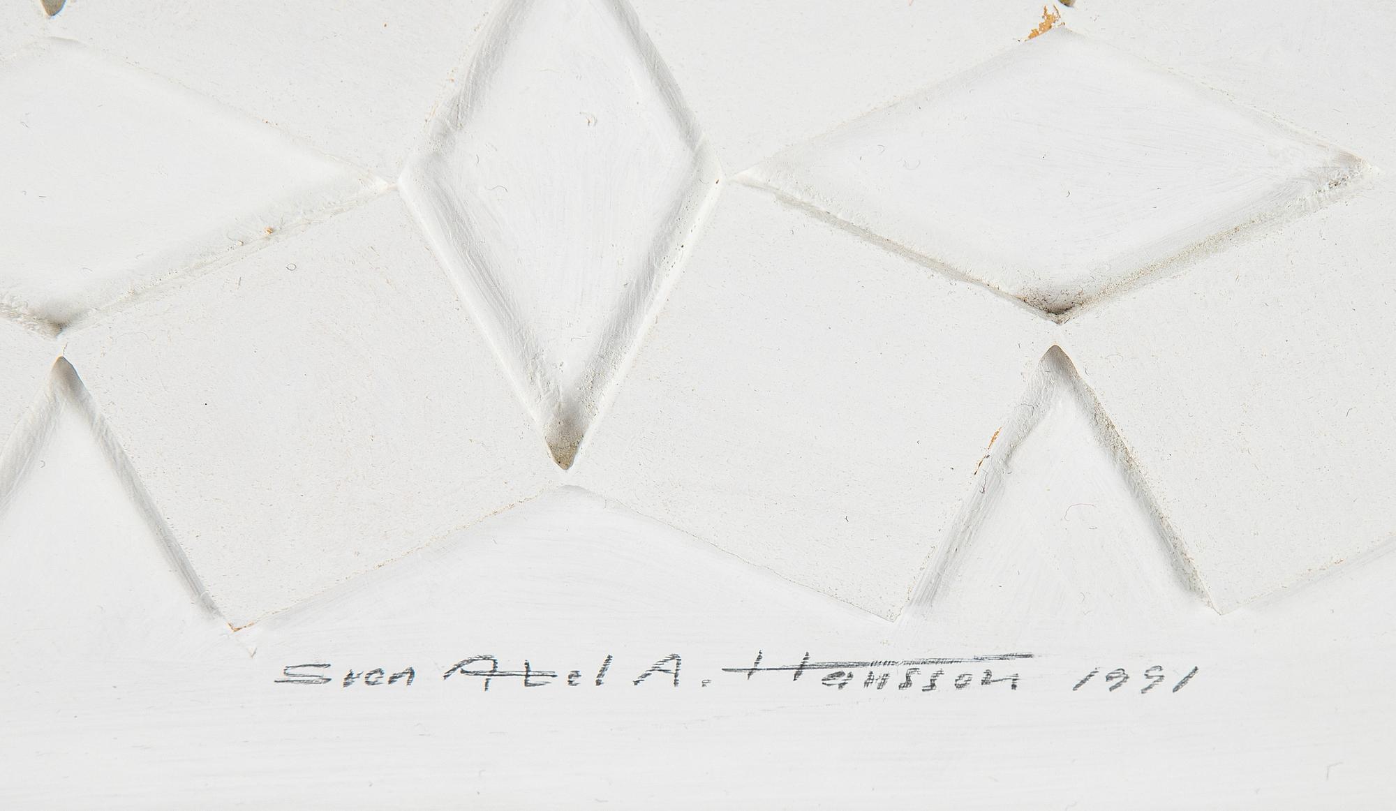 Sven Hansson, relief, signerad och daterad 1991.