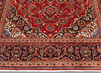 A Keshan carpet, 304 x 203 cm.