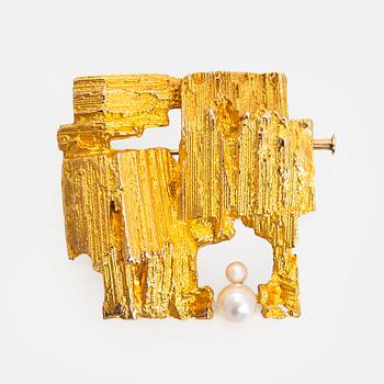 Björn Weckström, a 14K gold brooch "Etude" with cultured pearls. Lapponia 1968.